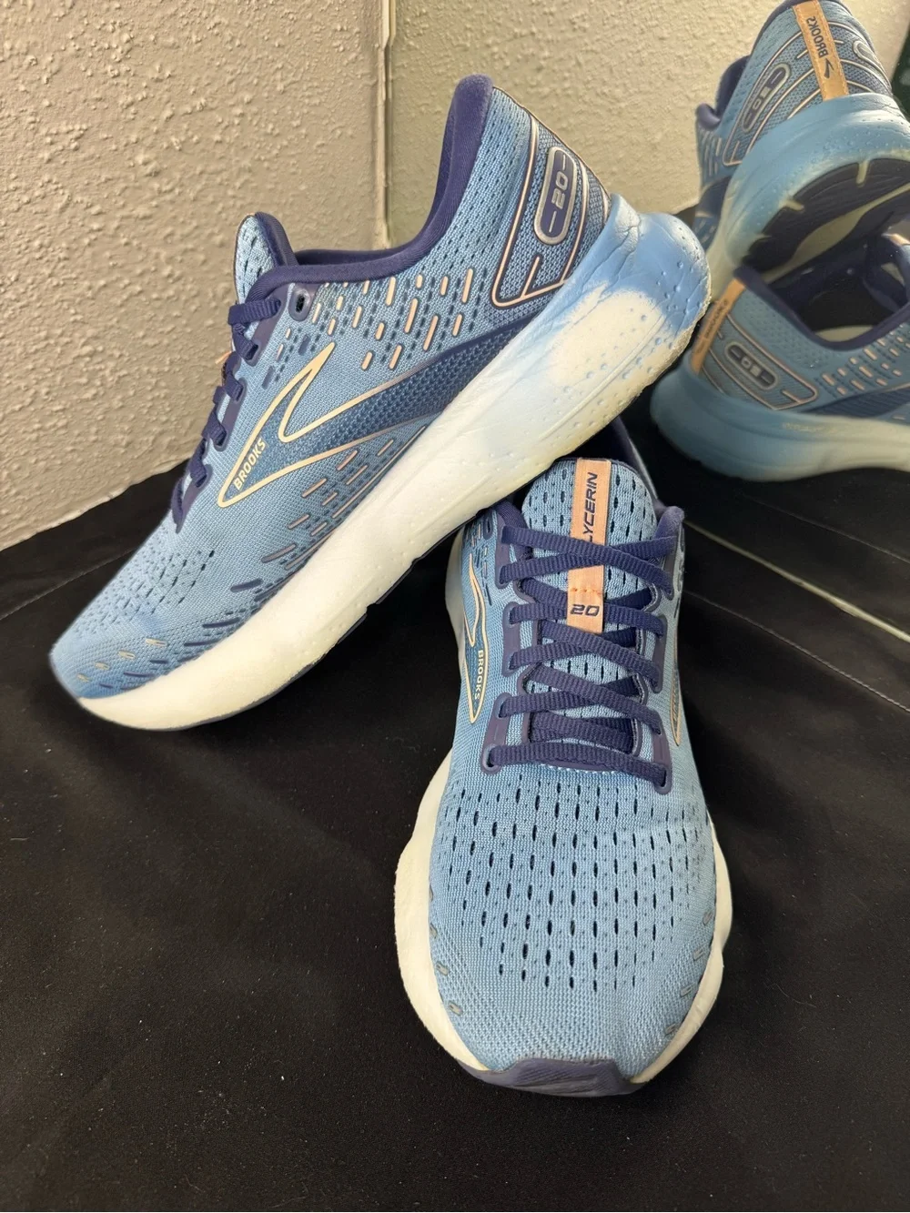 Brooks Light Blue Athletic Sneakers with Navy Accents